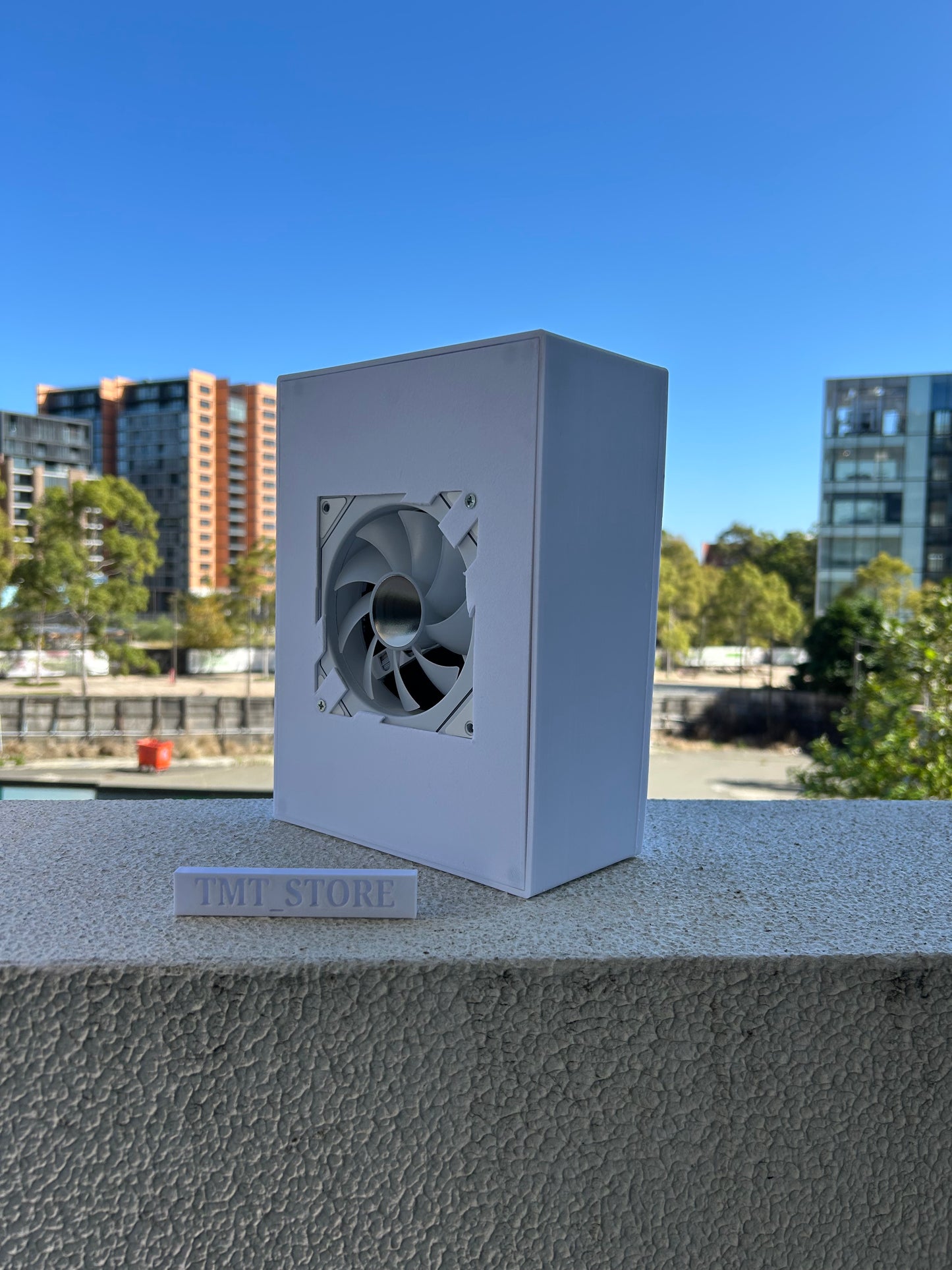 Mini itx pc case supports flex power supply