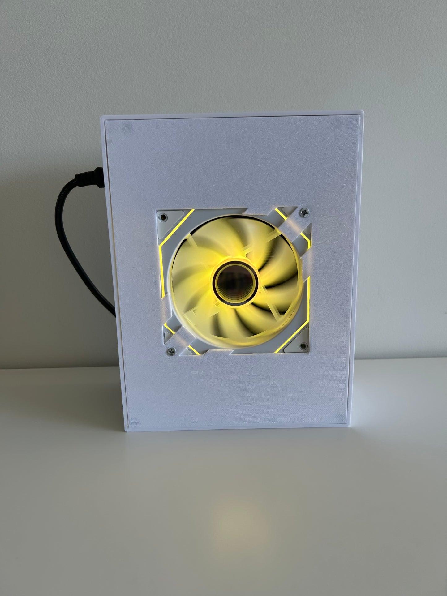 Mini itx pc case supports flex power supply