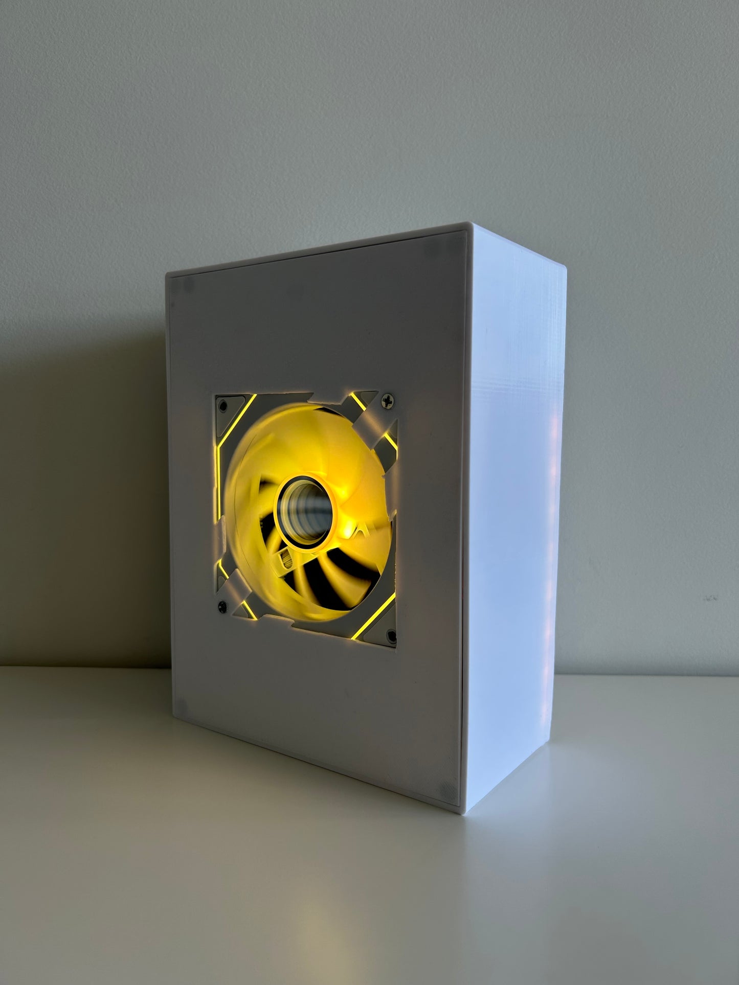 Mini itx pc case supports flex power supply